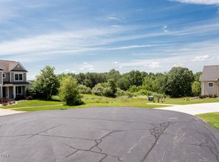5810 Olde Meadow Ct NE, Rockford, MI 49341