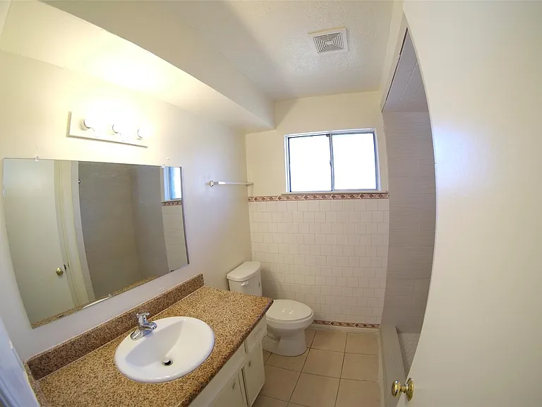 12510 Bexley Dr — Photo 11