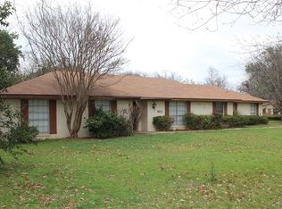 6615 Fish Pond Rd, Waco, TX 76710