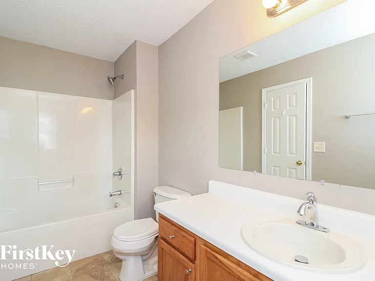 1554 Pecan Ln — Photo 13