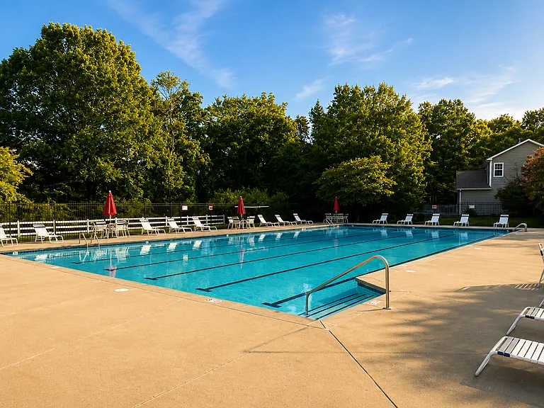 Riva Ridge Ct — Photo 31