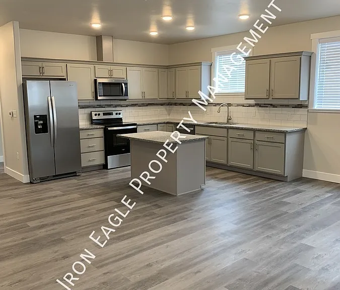 509 Borah Ave W #3 — Photo 2