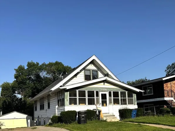 124 N 43rd St, Omaha, NE 68131