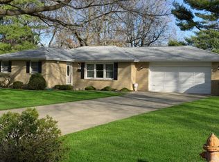 28 Mahnke Rd, Decatur, IL 62526