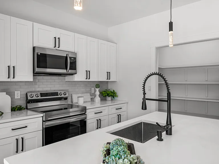 1218 Timberlane — Photo 4