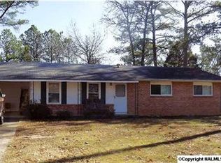 6600 Robinhood Ln NW, Huntsville, AL 35806