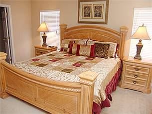 HR5P322HC-king-master-bedroom