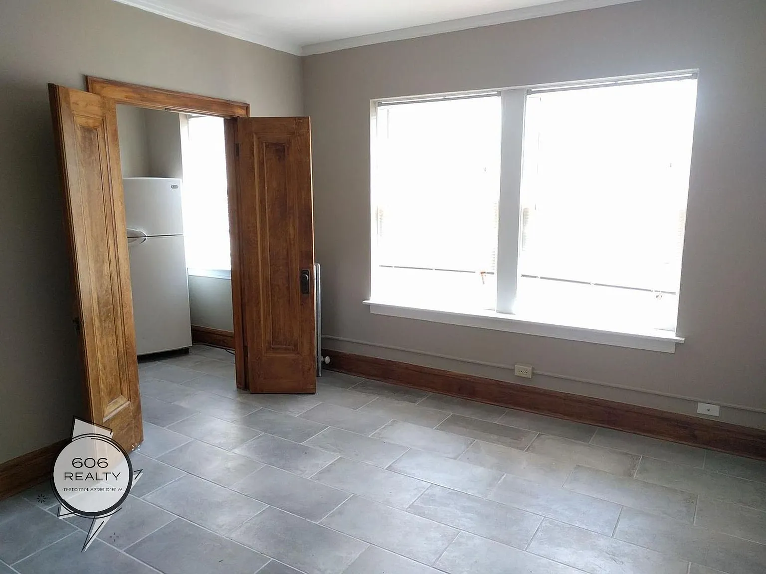 3118-20 S Oak Park Ave — Photo 4