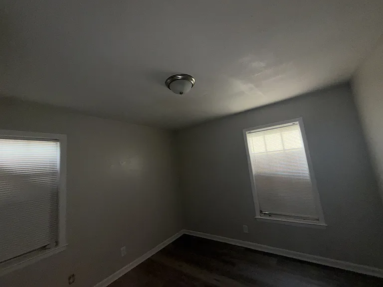 3329 Denver St — Photo 11