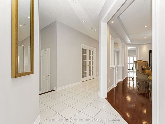 5th image of 56 Dovehaven Cres