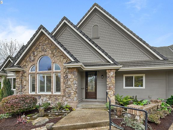 2nd image of 3234 Riverplace Dr