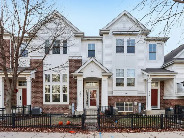 426 Plaza Pl, Aurora, IL 60504