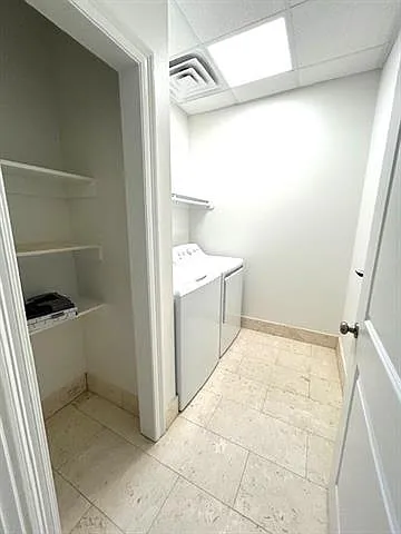 800 N Causeway Blvd #204 — Photo 11