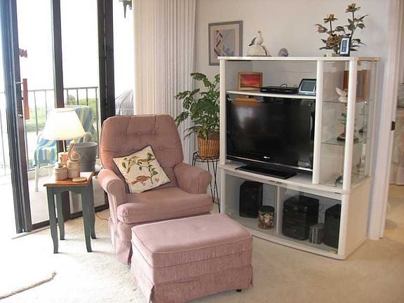 3rd image of 5061 N A1a APT 703