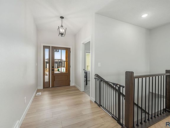 2nd image of 453 Blue Ox Circle Cir