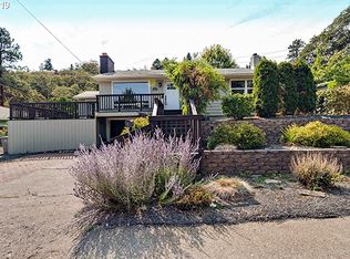 2006 W Scenic Dr, The Dalles, OR