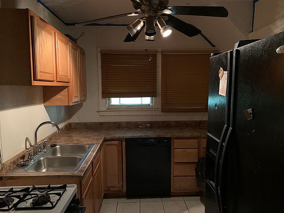 5th image of 12681 Tuller St