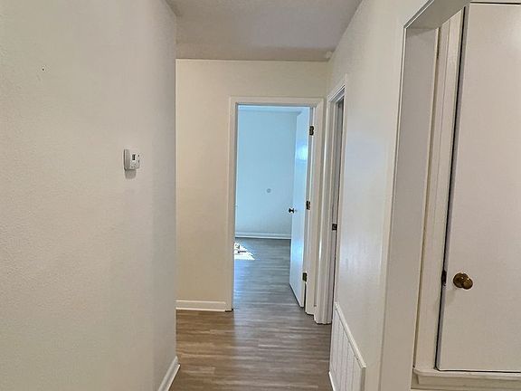 3rd image of 1234 King Henry Dr