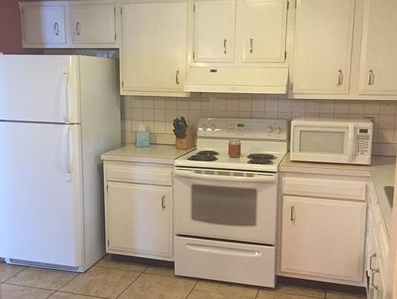 3rd image of 5306 Pioneer Dr