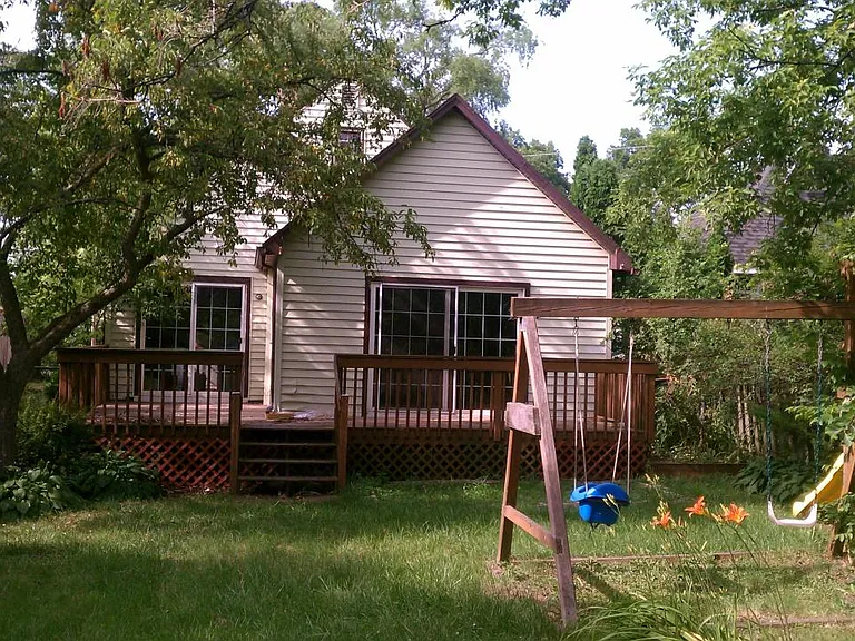 11 E Lake Shore Dr — Photo 1