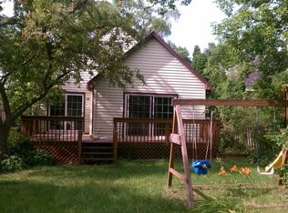 11 E Lake Shore Dr, Round Lake Park, IL 60073