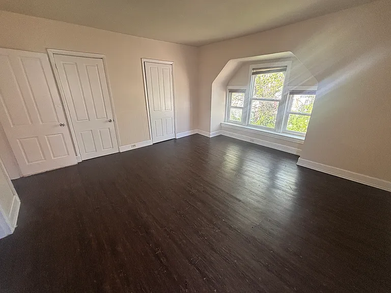 248 Roosevelt Ave #2 — Photo 16