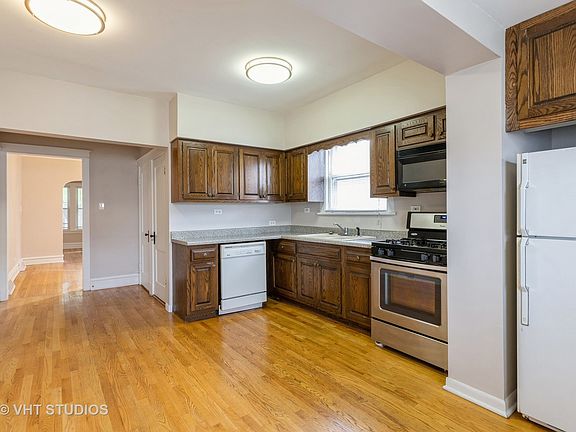 4th image of 5052 N Menard Ave