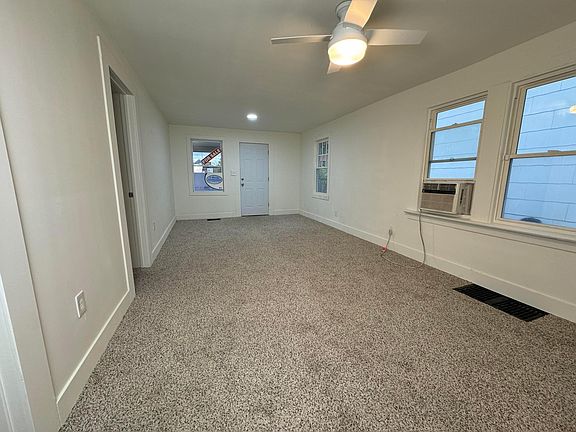 3rd image of 721 Campbell Ave