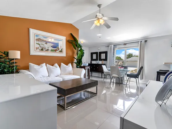 9211 101st Court, Vero Beach, FL 32967