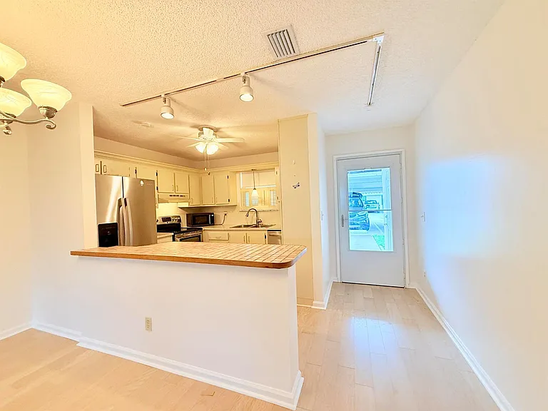 6531 SE Federal Hwy #G107 — Photo 10