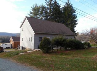 2941 Easton Tpke, Waymart, PA 18472