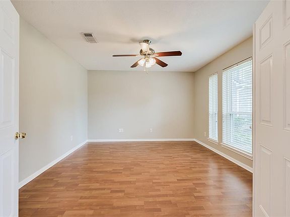 5th image of 22803 Old Church Ln