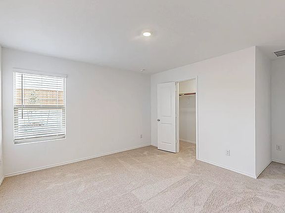 5th image of 2813 Ozark Cir