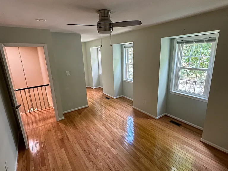 9591 Bronte Dr — Photo 33