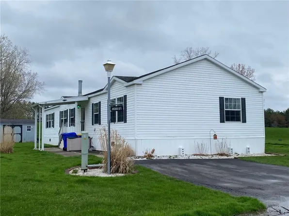 971 Cobblestone Ct, Holley, NY 14470