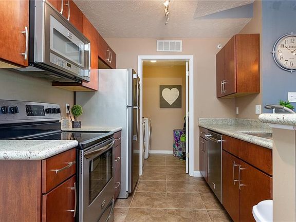 3rd image of 23004 Chandlers Ln #4-333