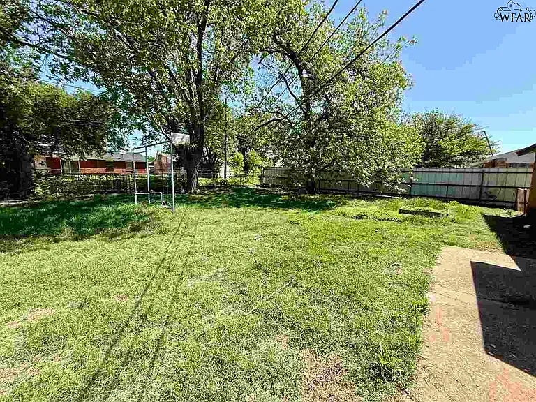 4114 Mustang St — Photo 16
