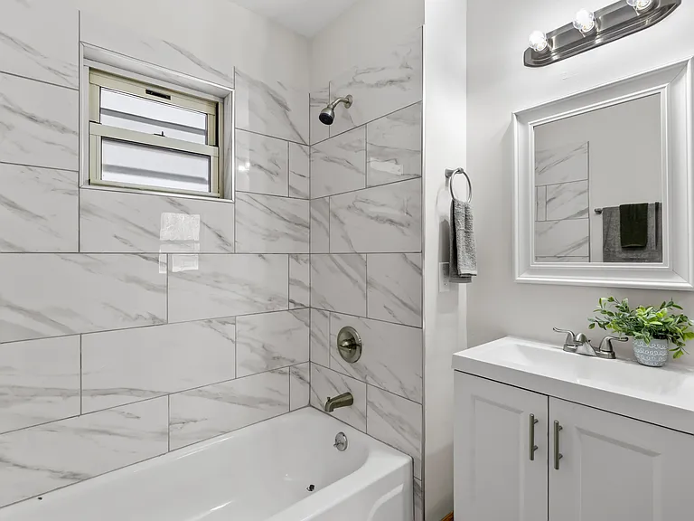 223 N Dellwood Ave — Photo 15