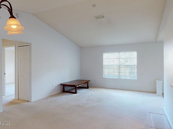 5th image of 3167 Brentwood Ln