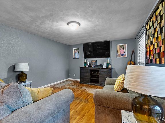 5th image of 1209 Drury Ln