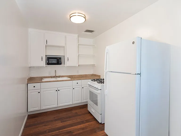 Aztec Lofts Apartments — Photo 5