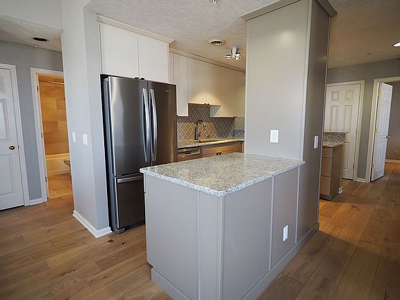 3rd image of 100 N 12th St APT 1002