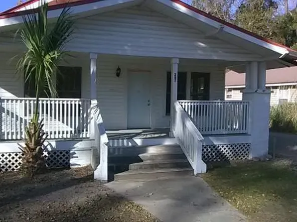 257 Prado St, Apalachicola, FL 32320