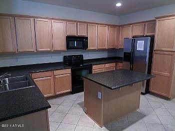 3rd image of 8557 W Malapai Dr