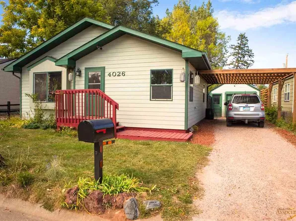 4026 Sunset Dr, Rapid City, SD 57702