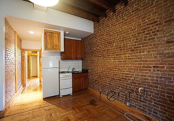 2nd image of 788 Park Pl #15A