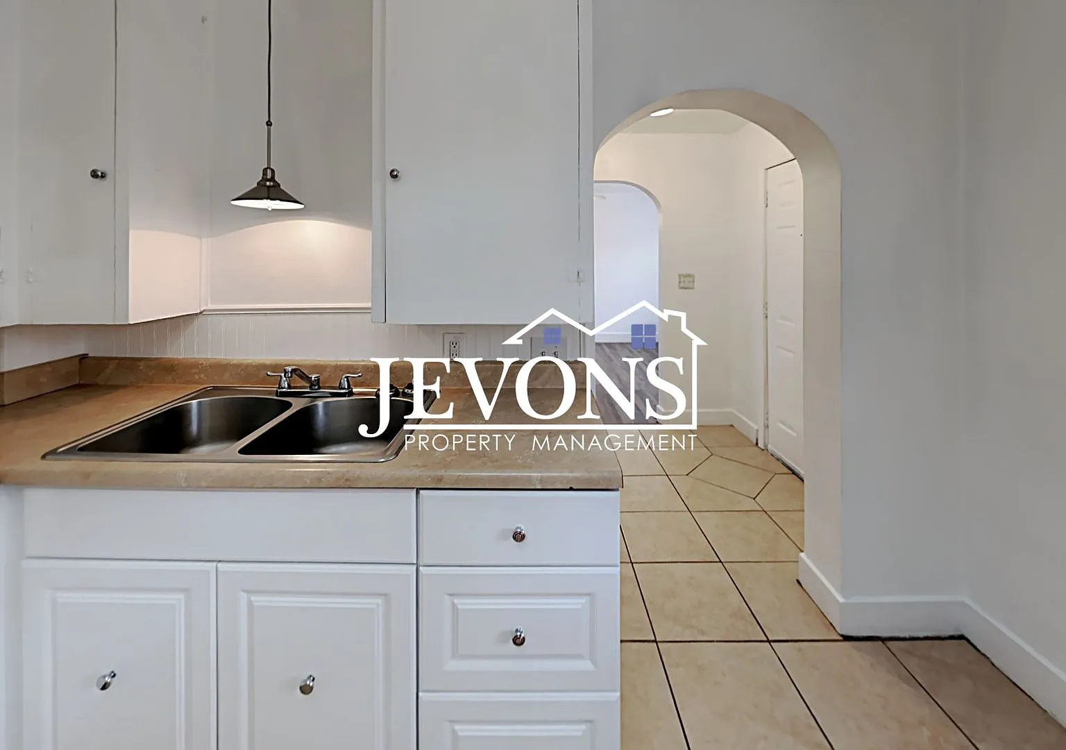 511 N 2nd St Yakima, WA 98901 — Photo 4