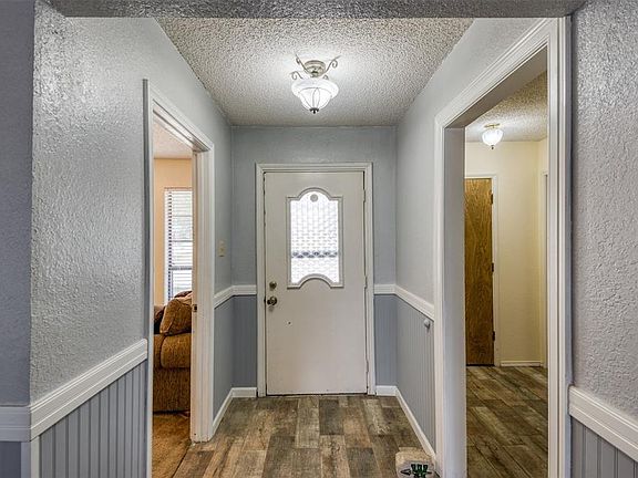 3rd image of 100 Pueblo Dr