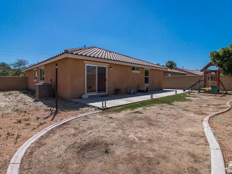 1st image of 84098 Laguna Ln