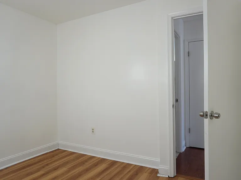 4320 Monroe St — Photo 28
